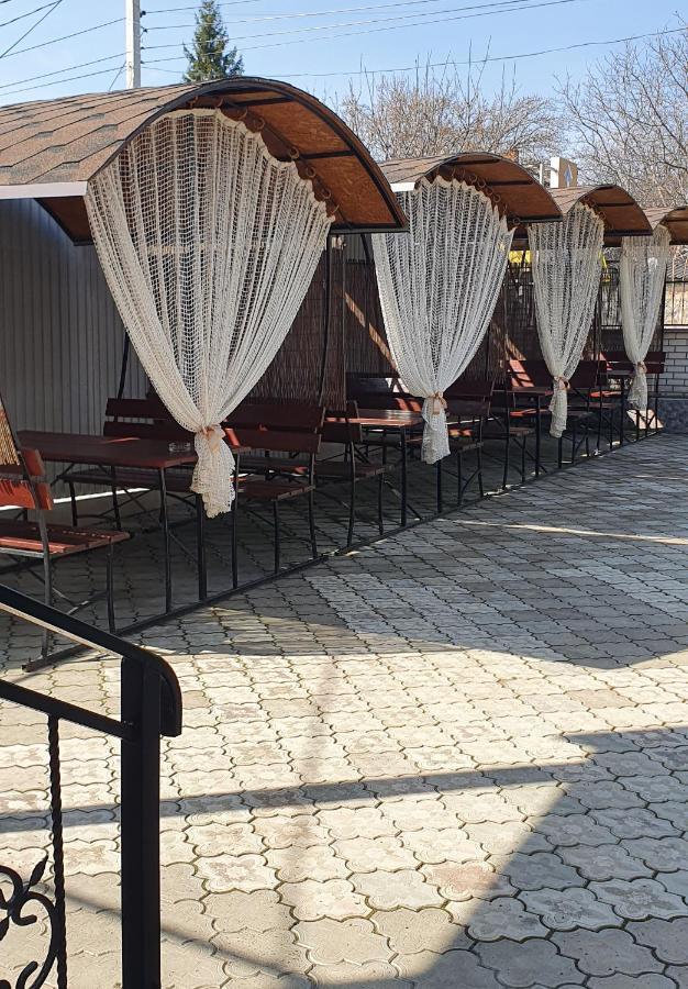 Hotel Konus Falesti Buitenkant foto