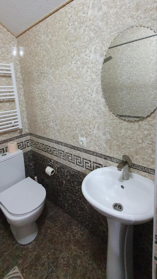 Hotel Konus Falesti Buitenkant foto