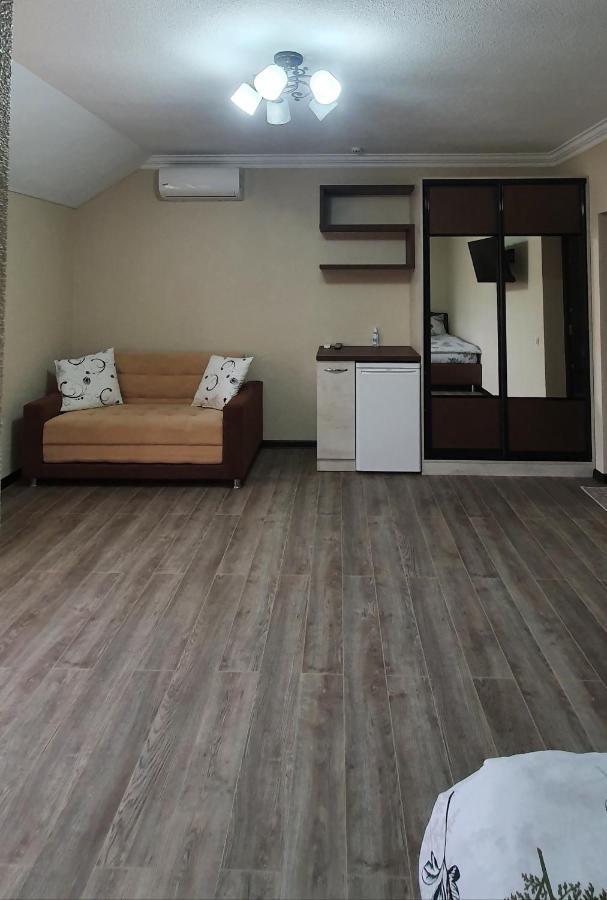 Hotel Konus Falesti Buitenkant foto