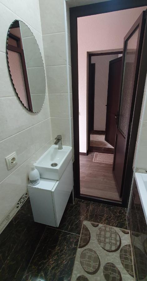Hotel Konus Falesti Buitenkant foto