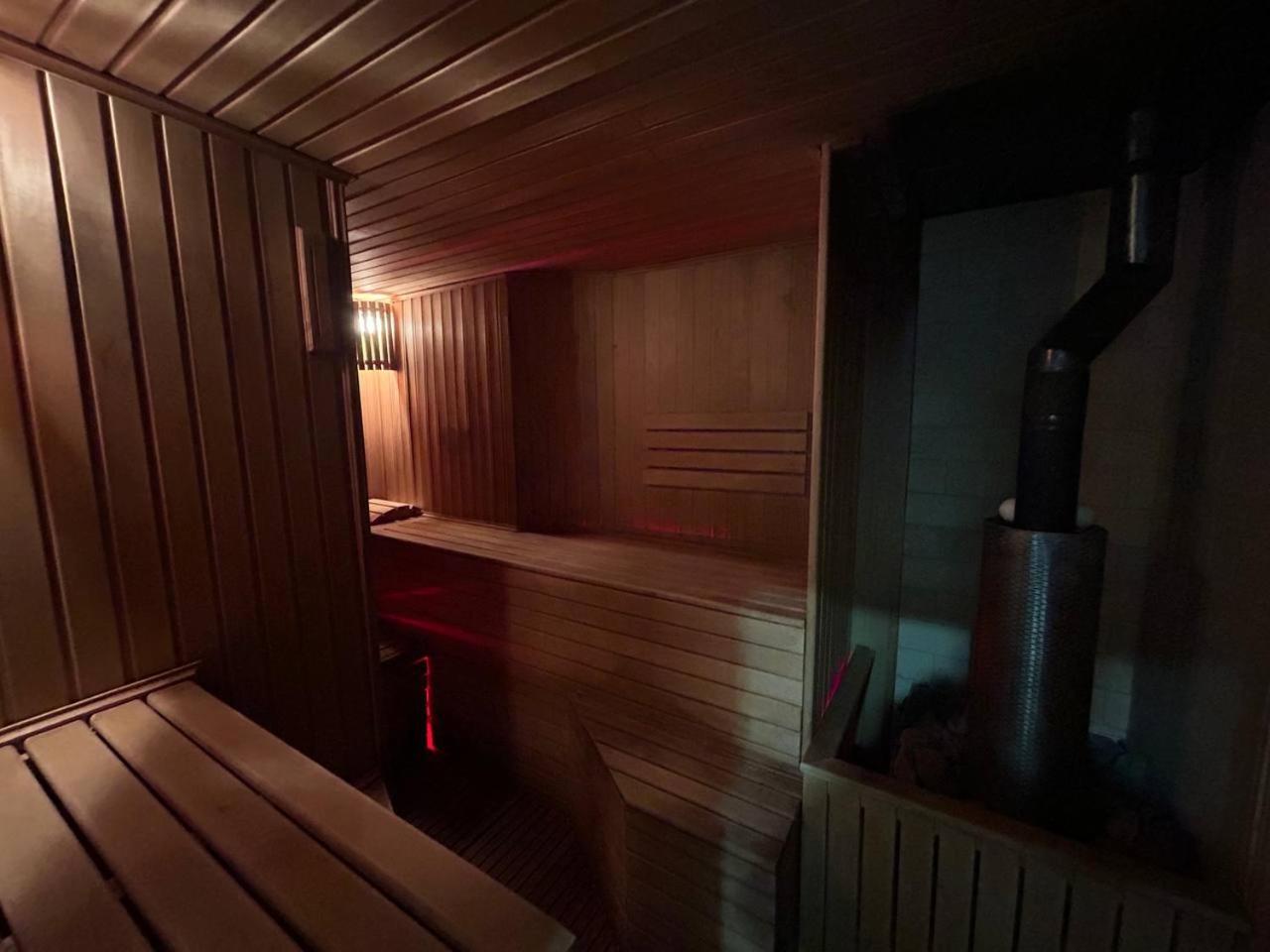 Hotel Konus Falesti Buitenkant foto